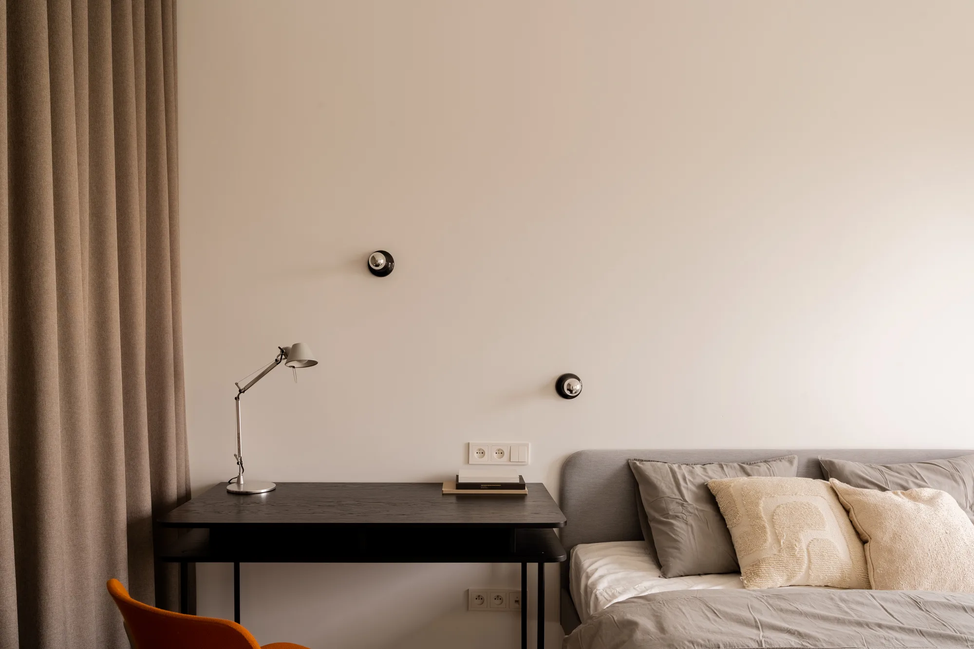 minimalistyczna sypialnia